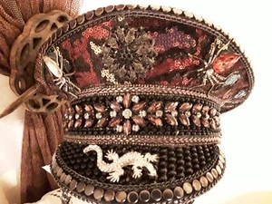 HALLOWEEN STEAMPUNK MAN CAPTAIN WITH RHINESTONE JEWELRY SILVER GECKO LIZARD ... - Picture 1 of 11