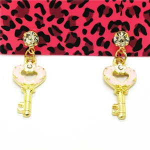 Hot Pink Enamel Cute Key Love Love Crystal Fashion Women Stand Jewelry Earring - Picture 1 of 2