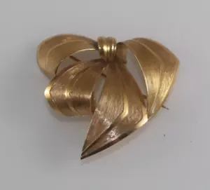 Vintage Germany 18k Rgp Leaf Brooch H.K - Picture 1 of 8