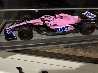 Fernando Alonso Alpine A522 2022 Bahrain GP Spark 1:18 Scale - Image 1 of 3