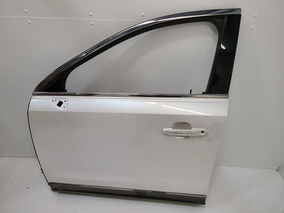  2010 - 2019 LINCOLN MKT Driver Front Door Electric Lower Side Moulding  Foto 1 de 4