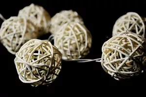1 Set of 20 LED Cream White 5cm Rattan Cane Ball Battery Powered String Light - Picture 1 of 7
