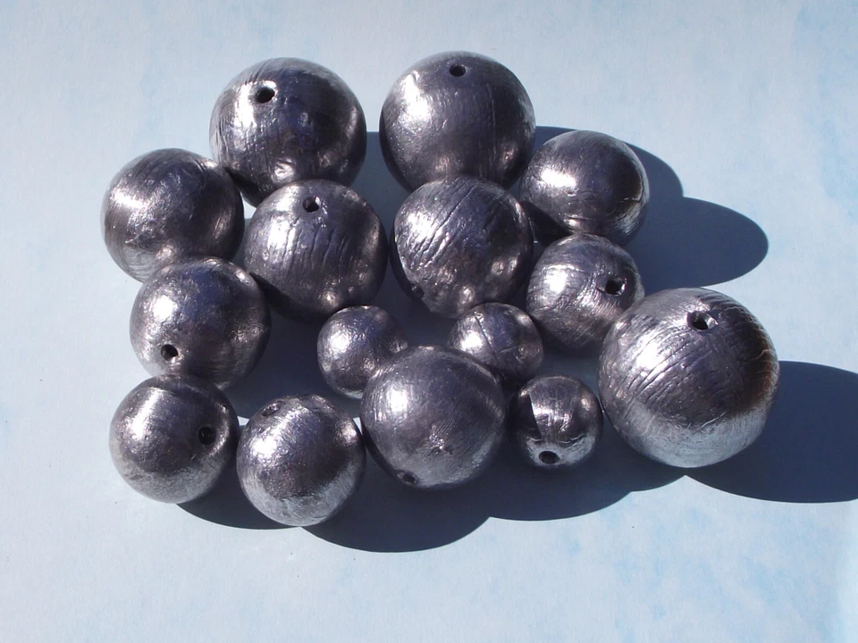 Kugelblei Blei Durchlaufblei Gewichte ca.- 9,16,22,27,30,42,60,87,110,165g. - Bild 1 von 1