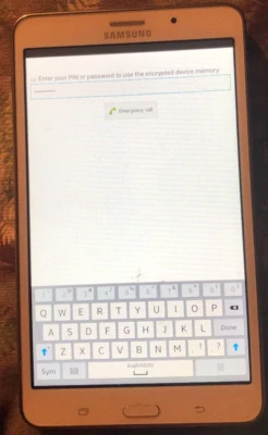 [BROKEN] Samsung Galaxy Tab 4 SM-T231 8GB, Wi-Fi + Cellular 8in White AS IS - Image 1 of 2