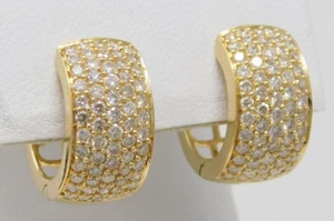 18k Yellow Gold Pair of Wide Pavé Diamond Reversible Heart Huggie Earrings B4787 - Picture 1 of 9