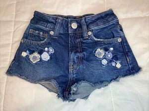 Girl’s Shorts Size 6 Made By Gap Kids - Picture 1 of 4