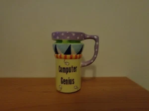 "Taza de viaje pintada a mano ""Computer Genius"" con tapa negra" - Imagen 1 de 8