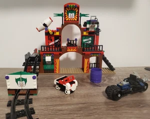 LEGO Batman DC Super Heroes 6857 The Dynamic Duo Funhouse Escape No Minifigures - Picture 1 of 5