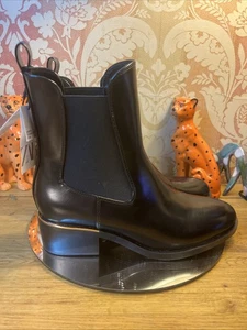 Zara Womens Black Round Toe Pull On Ankle Chelsea Boots Size 6 EUR 39 Bnwt - Picture 1 of 7