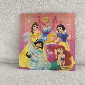 Vintage Hallmark Disney Princess Gift Bag - Picture 1 of 9