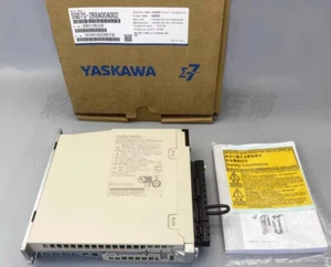YASKAWA Servoazionamento SGD7S-2R8A002 - Foto 1 di 1