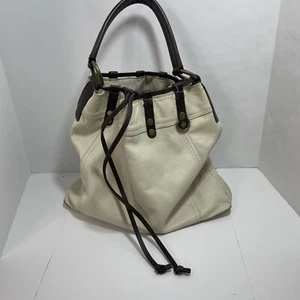 Borsa a tracolla Hobo Lucky Brand Pretty Betty grande marrone ecru in pelle cordino - Foto 1 di 10