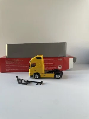 Herpa Volvo Gelb  - Immagine 1 di 3