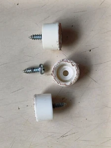 2 Stück Stellfüsse Gerätefüsse Standfuß H=11,5mm d=18mm Hartplastik +Schrauben - Bild 1 von 1