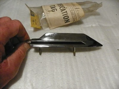 Lanza guardabarros delantero AMC RAMBLER REBEL 1966 NUEVO EN STOCK Foto 1 de 3