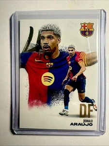 2024-25 FUTERA FX Ronald Araujo BARCELONA TEAM SET - Picture 1 of 2