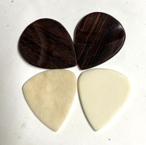 4 Pack Cattle Bone & Indian Rosewood Guitar Picks Acoustic Stringed Instruments - Picture 1 of 6