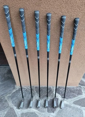 Set ferri da golf WILSON mod. D9 dal 5 al PW - Grip in ottimo stato - Immagine 1 di 4