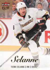 2013-14 Fleer Showcase Hockey Ultra Insert #22 Teemu Selanne