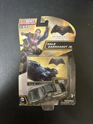 Batman NASCAR Authentics 1/64 2016 Dale Earnhardt Jr #88 - edición 3 de 4 Foto 1 de 2