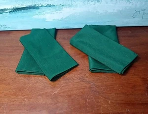 Lot Of 4 Festive Green Cloth Napkins Christmas Green Napkins - Picture 1 of 8