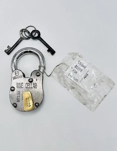 Wine Cellar Heavy Steel Padlock With Two Skeleton Keys 4.25” NEW - Picture 1 of 2