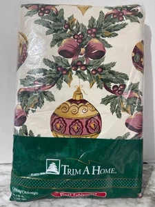 Vintage NEW Trim A Home Xmas Oblong Vinyl Tablecloth 52" X 90" Flannel-Backed - Picture 1 of 6