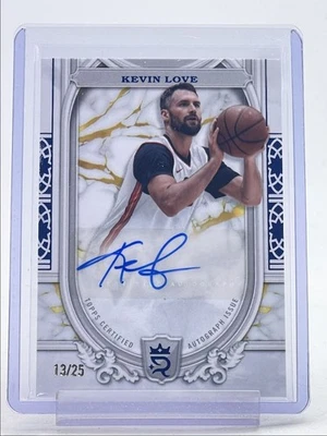 Kevin Love 2023-24 Topps Royalty Superior Signatures azul automático/25 Q0234 Foto 1 de 2