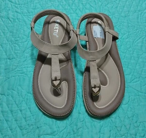 SIKETU Sandals Women's Size 37 New,cream Color, Comfort, Slip-on. - Picture 1 of 7