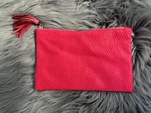 Pebbled zipper clutch purse hot pink make-up bag Mantra lining tassel women NEW - Picture 1 of 3