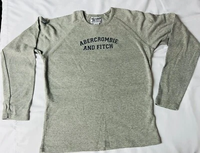 Camisa gris manga larga con logotipo ABERCROMBIE para niños (niños) talla grande (mujer pequeña) Foto 1 de 4