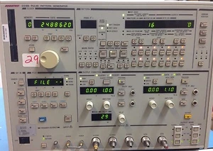 Advantest D3186 W 10,70 Impulsgeber 12 Ghz - Bild 1 von 4