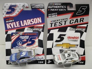 Kyle Larson #5 2021 Wave 13 & #5 NextGen Test 2022 Lionel NASCAR Authentics 1/64 - Picture 1 of 5
