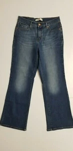 Levi's Women's Perfectly Slimming 512 Boot-cut Med Blue Denim Jeans, Size: 12 M - Picture 1 of 12