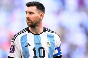 Lionel Messi - Fußball/Football MVP - 4x6 Hochglanz Foto - Bild 1 von 4