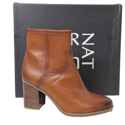 Botines Naturalizer para mujer Kalina de cuero con tacón ancho marrón talla 7M Foto 1 de 4