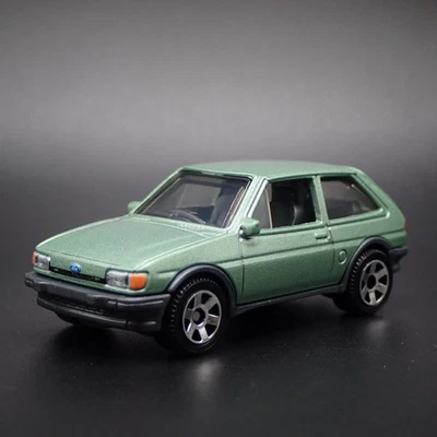 1983-1989 FORD Fiesta Mk 2 Verde 1:64 Scala da Collezione Modellino Auto - Immagine 1 di 4