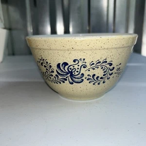 Vintage PYREX “Homestead” 401 Mixing Bowl Beige/Blue 1-1/2 Pint 750ml - Picture 1 of 6