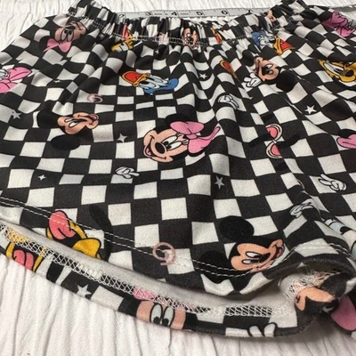 Pantalones Cortos Cintura Elástica Hechos a Mano Blanco y Negro Cuadros Disney Fab 5 Niñas 6/7 Foto 1 de 4