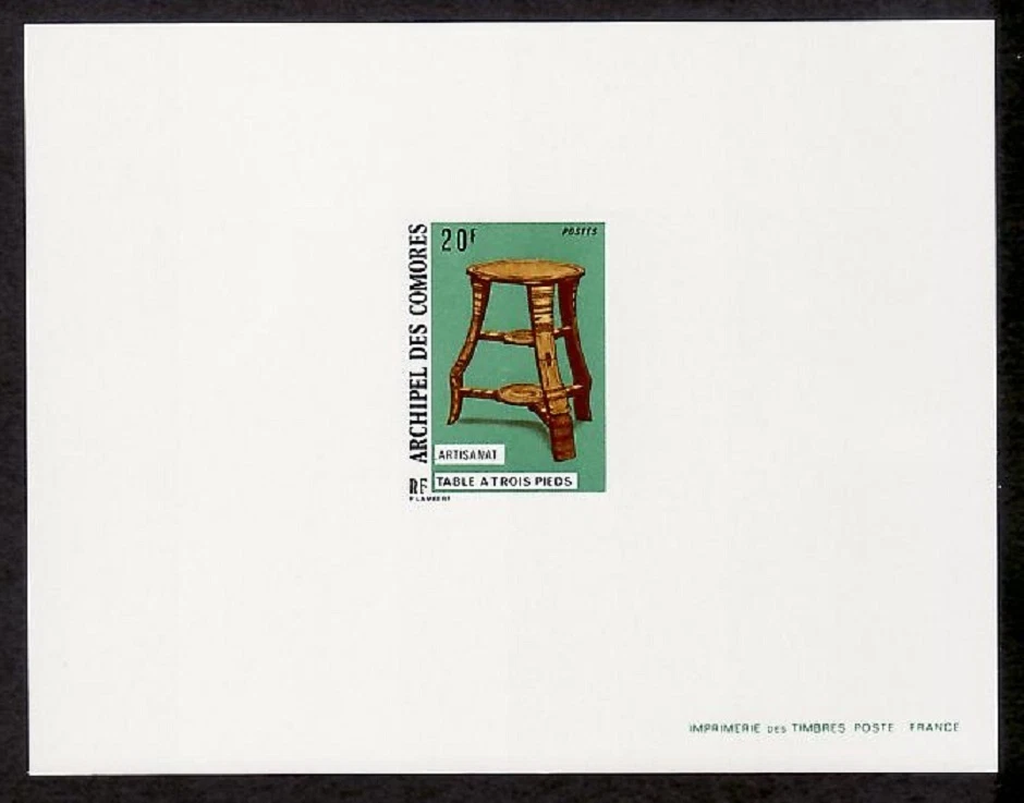 Mesa de tres patas Comoros Sc119, prueba de lujo Foto 1 de 1