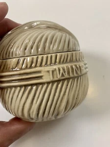 Vintage Saitengarn Bindfaden Halter Spender 4 Zoll geformt wie eine Bindfadenkugel JAPAN - Bild 1 von 18