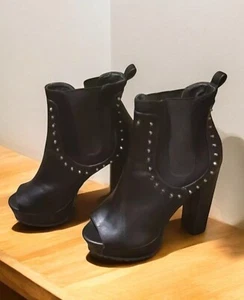 Womens Open Toe Black Leather boots With 5 Inch Heels Size 8 - Picture 1 of 12