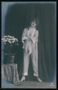 Pyjama Frau Edwardian Lady Foto German Risque Near Nude Original 1910 Postkarte - Bild 1 von 2