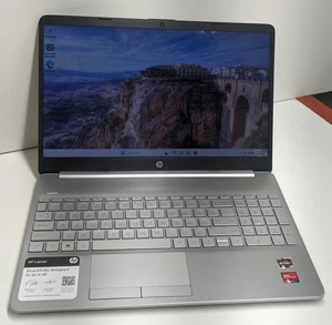 HP 15-GW0123OD R3-3250U@2,6GHz, 8GB, 1TB - Bild 1 von 3