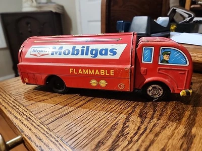 Camión cisterna de gasolina móvil juguete de fricción Japón años 40 50 Pegasus como está Foto 1 de 4