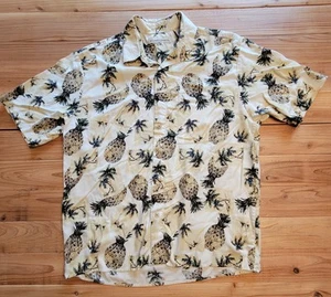 Munsingwear Mens Medium Hawaiian Button-Up With Pineapples - Picture 1 of 6