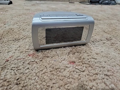 Brookstone 4511 TimeSmart Self Setting Digital Dual Alarm Clock -Used,Clock Only - Image 1 of 4