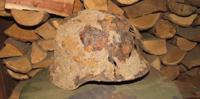 Elmetto tedesco reliquia originale WW2 WWII Wehrmacht, per mostre #206 - Immagine 1 di 4