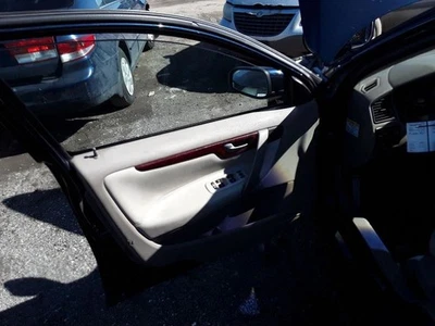 Grille Station Wgn Excluding Xc Fits 01-04 VOLVO 70 SERIES 1075727 Foto 1 de 4