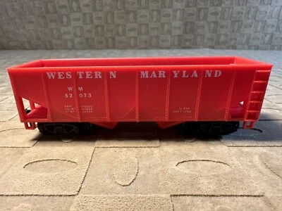 HO Scale "Western Maryland" WM 52073 2-bay Open Hopper Model Train - Image 1 of 4